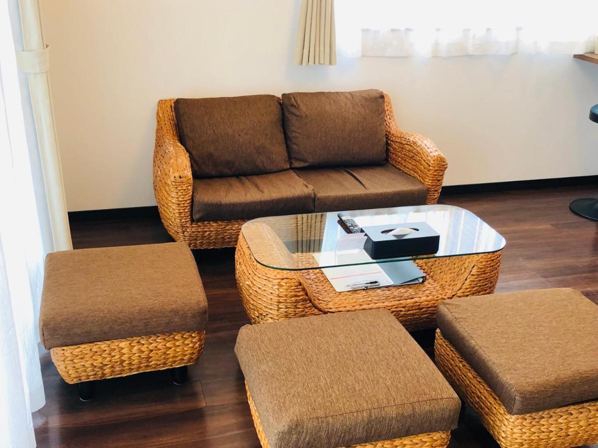 Hotel Cozy Stay In Minatogawa Urasoe Esterno foto